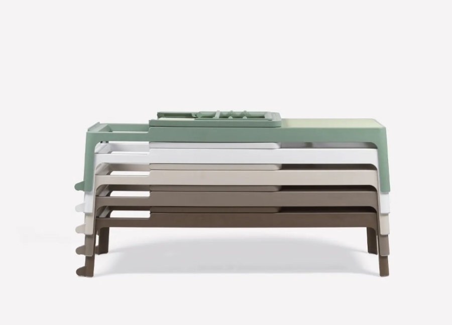 Stackable Pool Sun Lounger Design